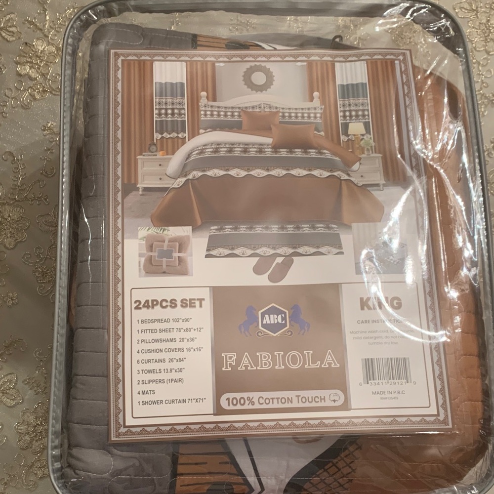 Fabiola 24-Piece King Bedding Set
